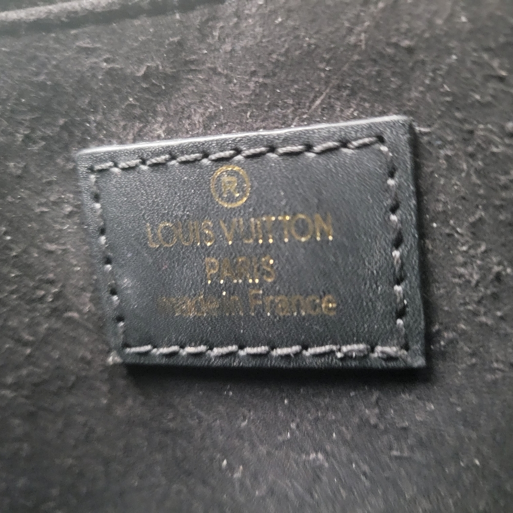 The NEW Boutique On The Go Black Satchel with Gold Hardware - Picture 10 of 11